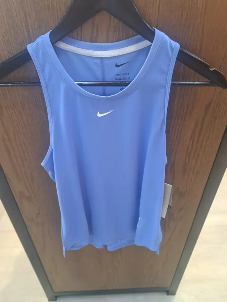 Playera Nike azul s/manga