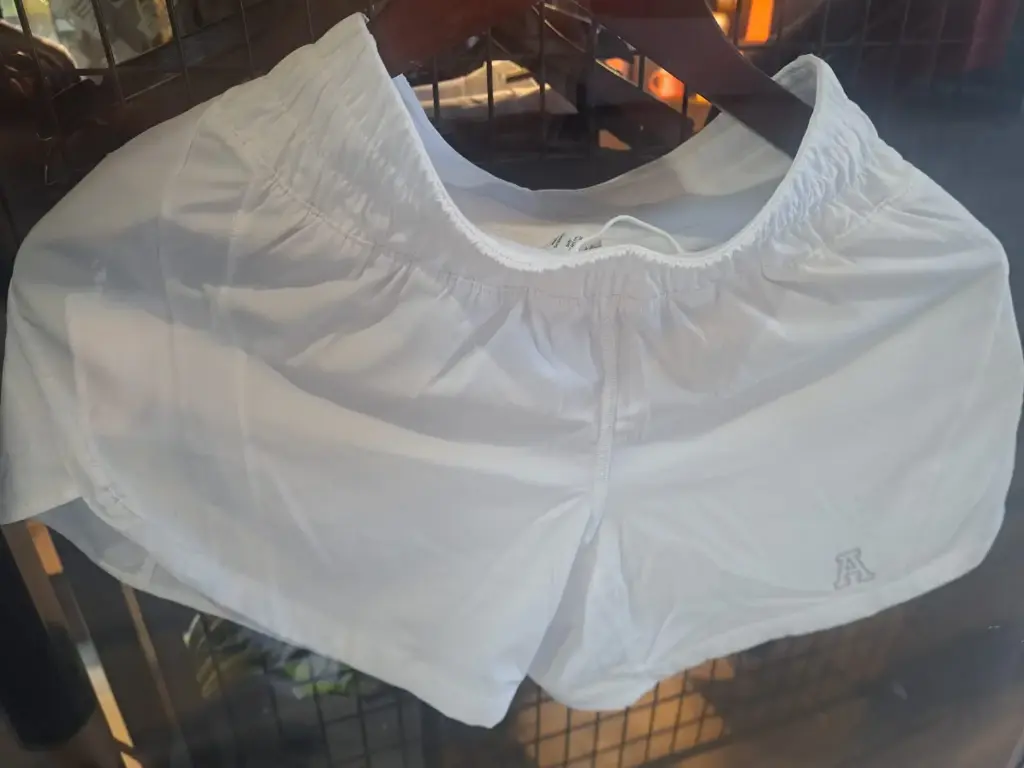 Short blanco Lululemon