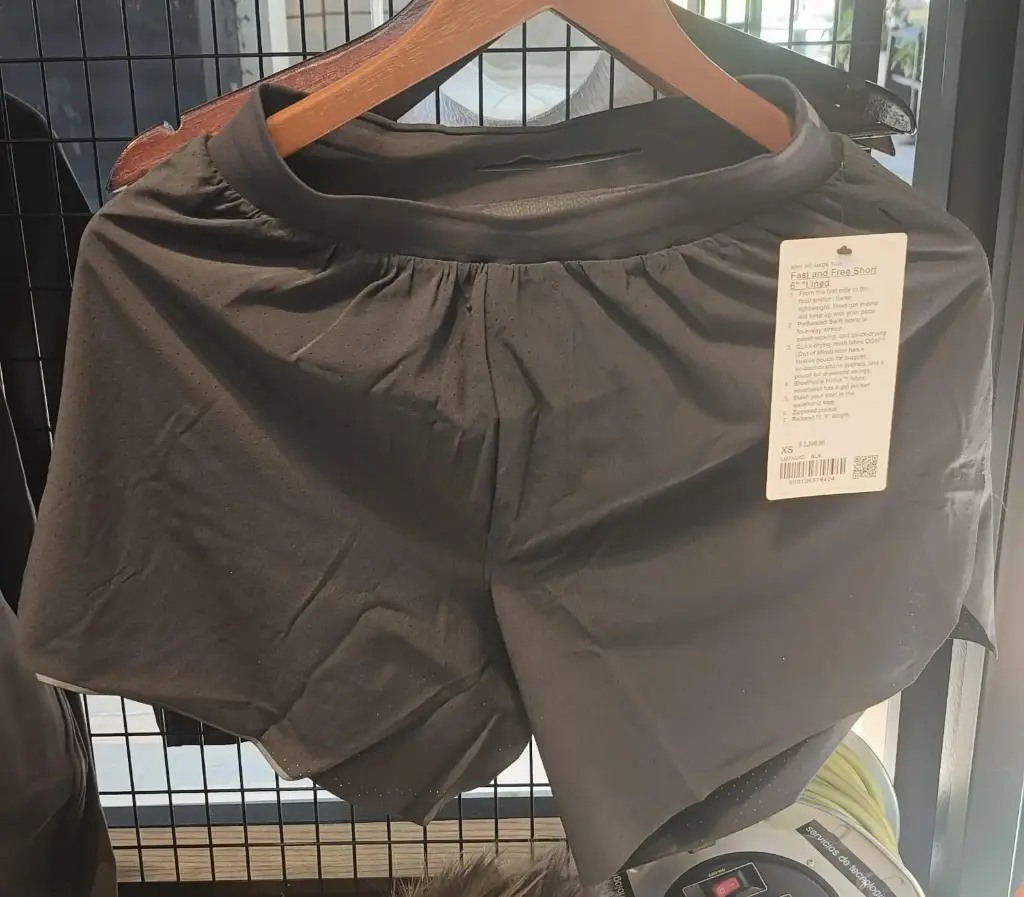 Short negro Lululemon 